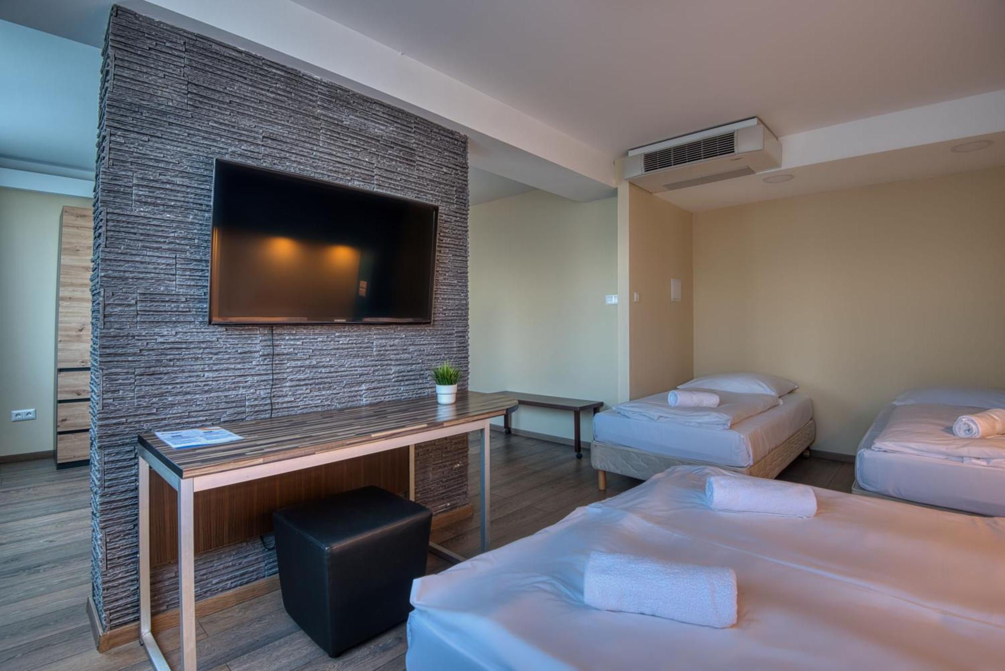 City Budget Hotel Budapest Extérieur photo